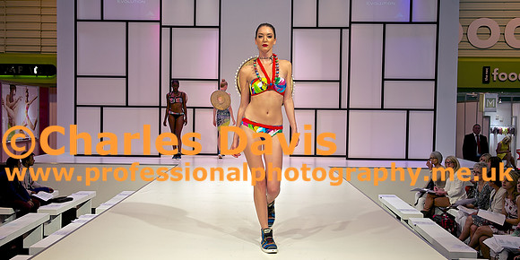 MODA 245